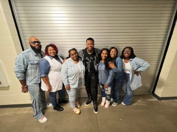 BGVs for Kelontae Gavin
